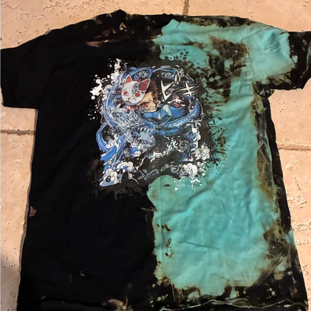 Gildan Black and Teal Graphic T-Shirt